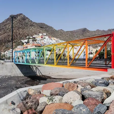 Casa Tia Julia, Vivienda Independiente 4 Pax En Playa Teresitas Dom wakacyjny