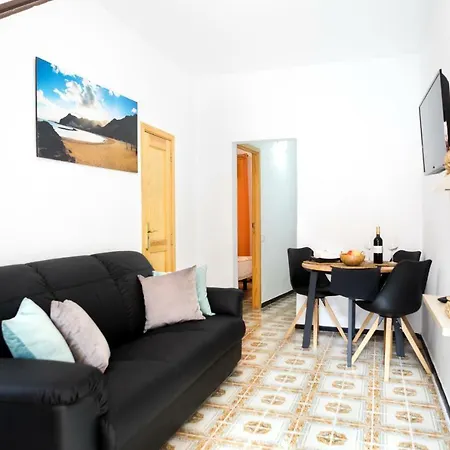 Casa de Férias Casa Tia Julia, Vivienda Independiente 4 Pax En Playa Teresitas